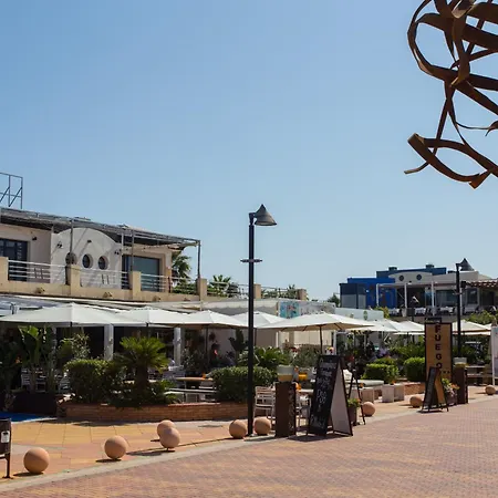 Marina Real Iii T Apartment